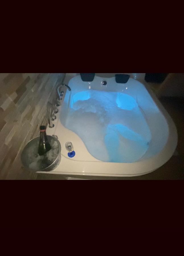 B&B La Perla & Suites Bari Extérieur photo