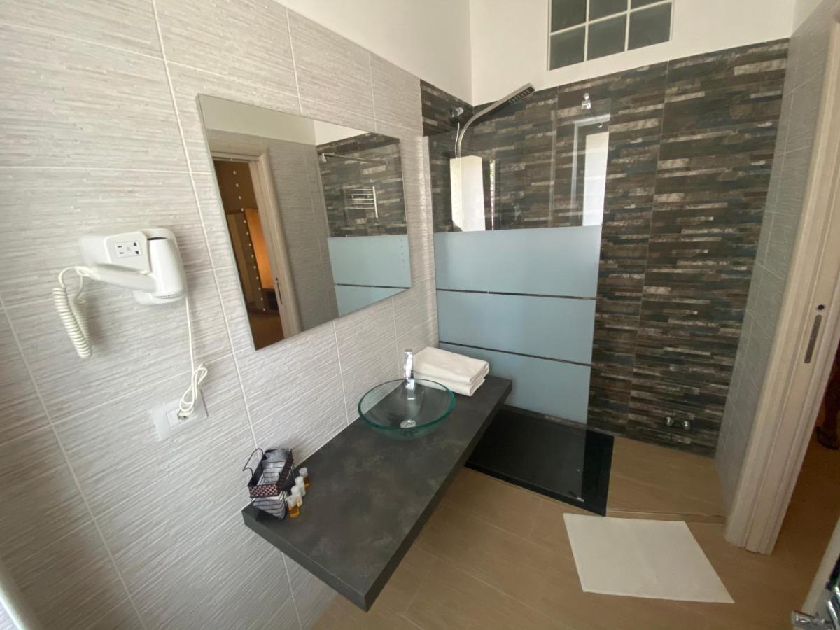 B&B La Perla & Suites Bari Extérieur photo