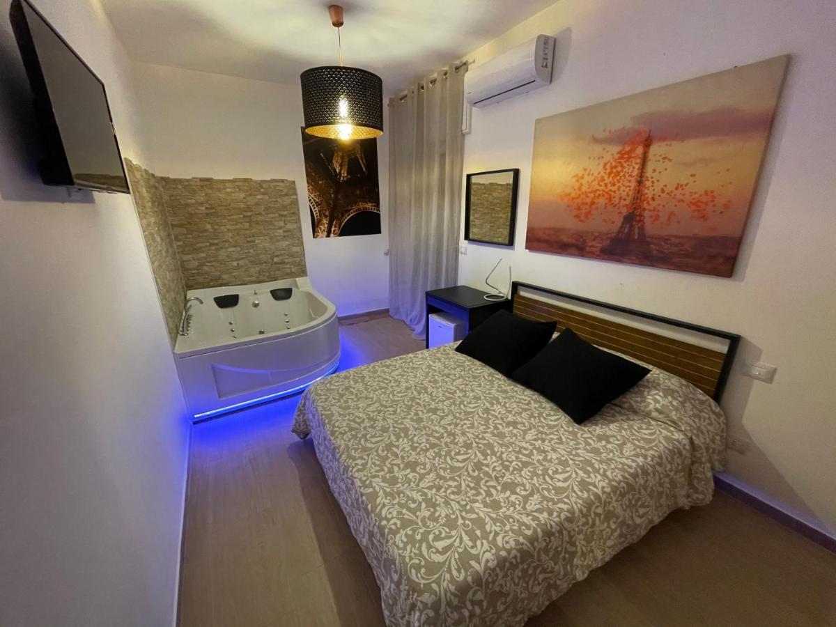 B&B La Perla & Suites Bari Extérieur photo